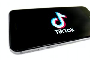 How the TikTok Algorithm Works in 2021